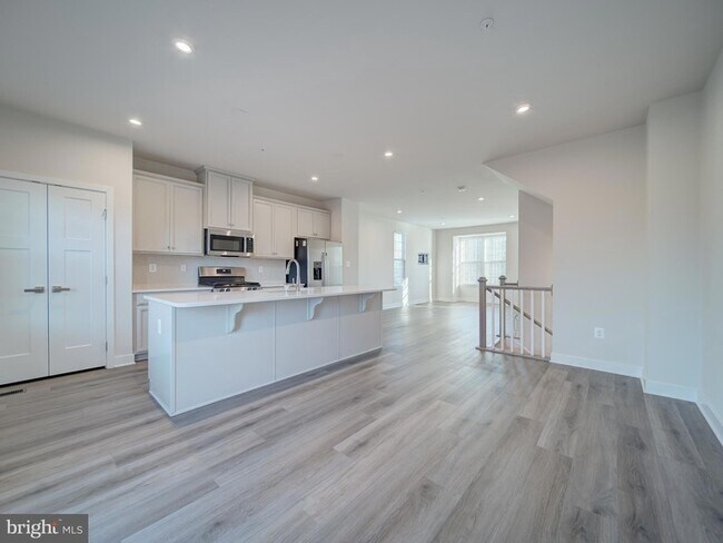 Building Photo - 9502 Autumn Berry Pl