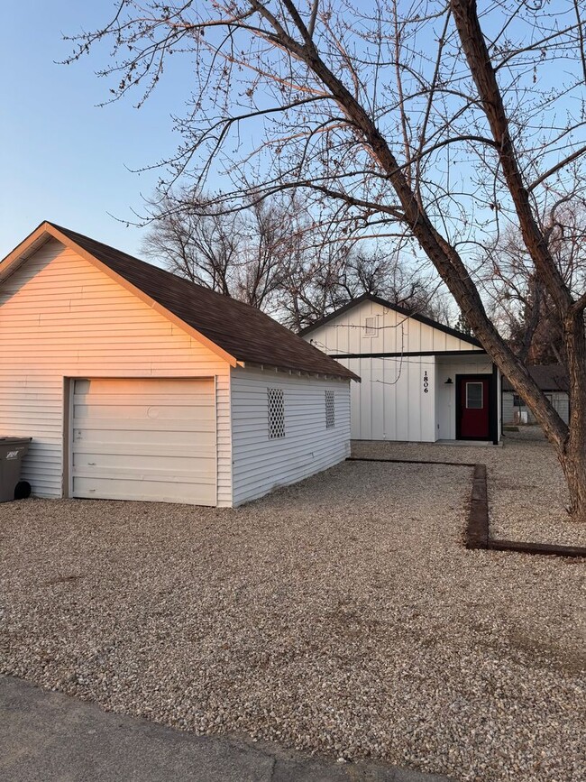 Building Photo - Introducing a Brand-New Boise Bench Gem