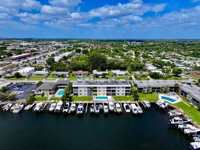 Building Photo - 312 Northlake Dr