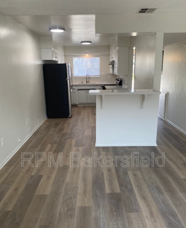 Building Photo - 2409 Olive St