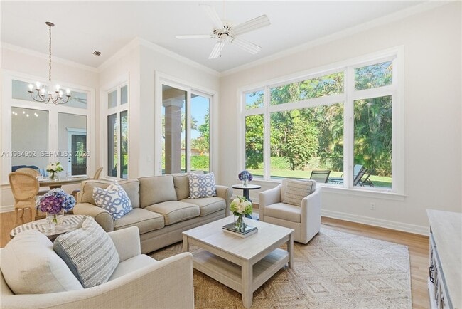 Building Photo - 12012 SE Laurel Ln