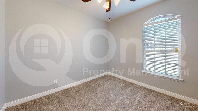 Building Photo - 4006 Whitetail Ln