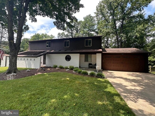 Building Photo - 6005 Neilwood Dr