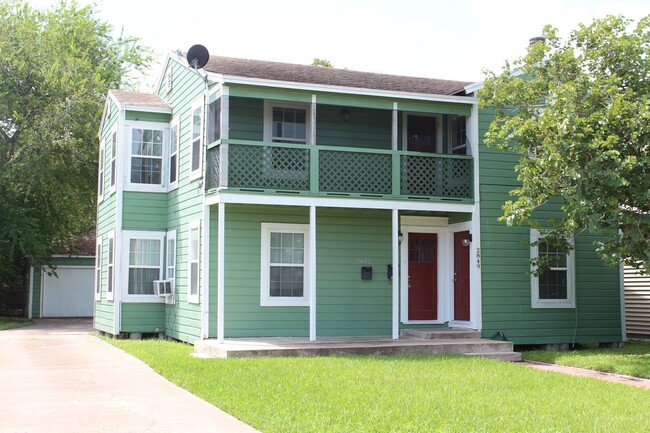 Primary Photo - Duplex