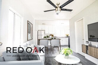 Building Photo - 1182 E 52nd St