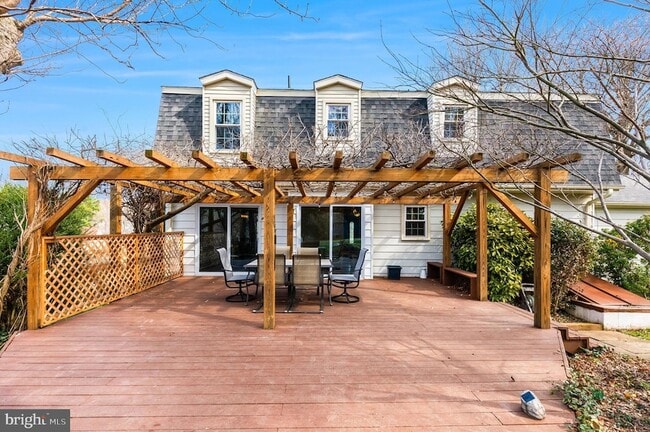 Building Photo - 1700 Chester Mill Rd