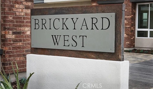 Building Photo - 826 Brickyard Ln