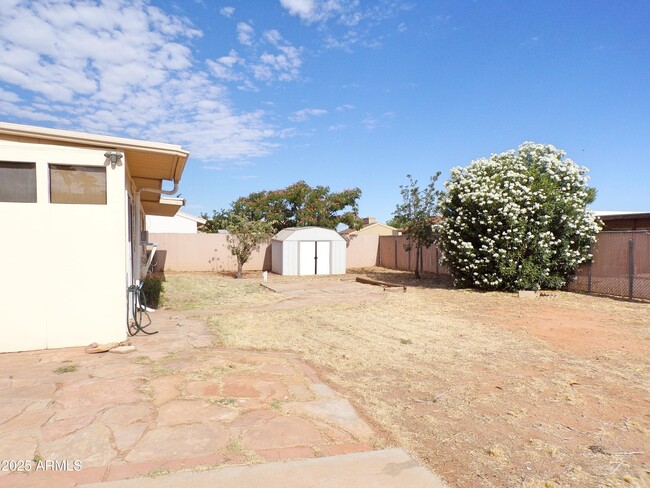 Building Photo - 201 Terra Dr