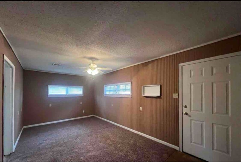 Building Photo - 134 Fairlane Dr