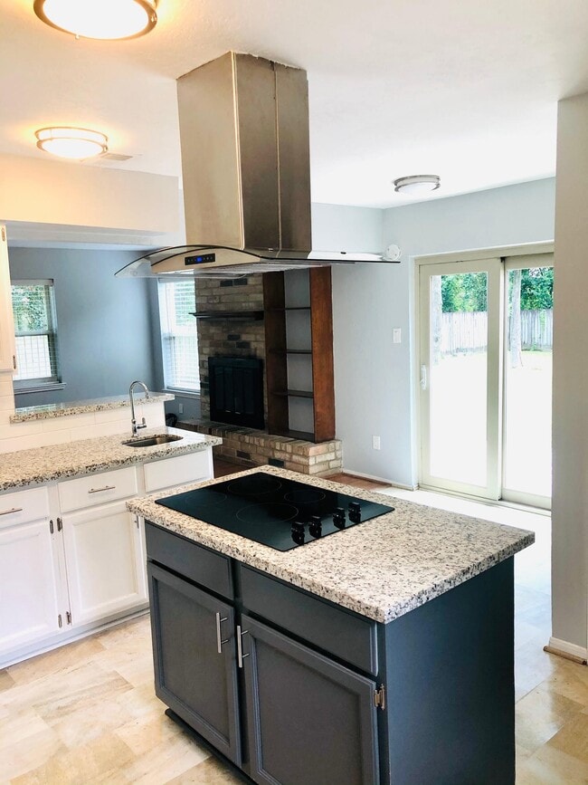 Building Photo - 29021 Cherrywood Ln