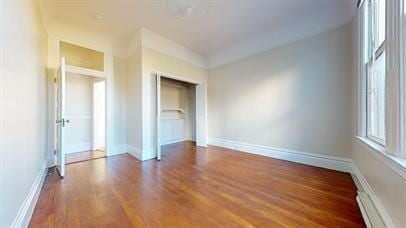 Building Photo - Beautiful 2 Bedroom 1 Bathroom with backya...