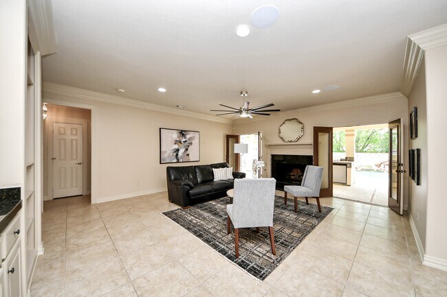 Building Photo - 14207 Jade Cove Dr