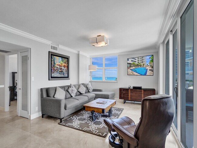 Building Photo - 209 N Fort Lauderdale Beach Blvd