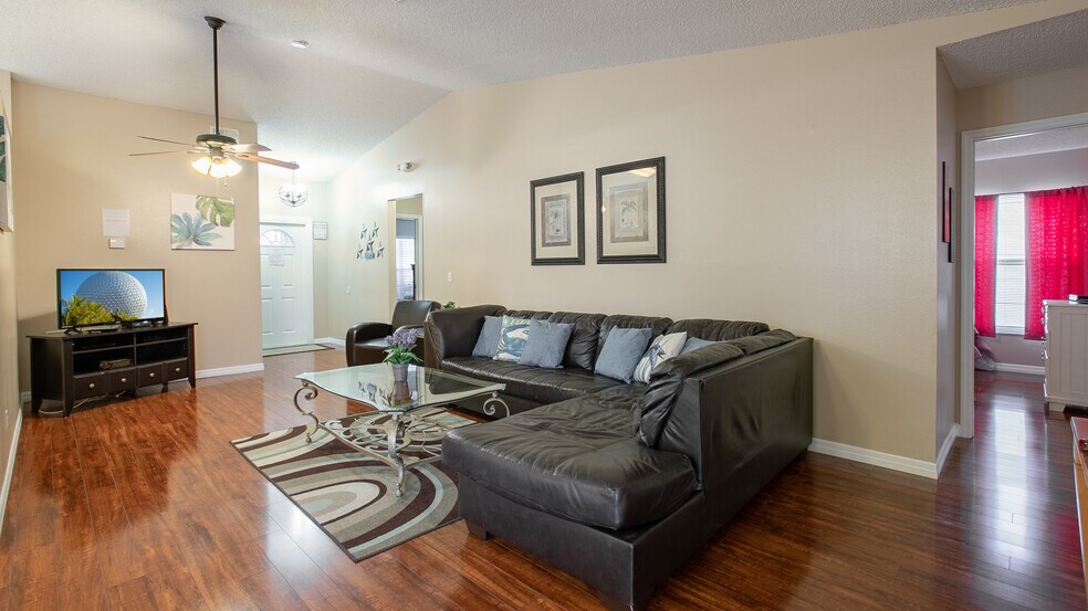 Building Photo - 7802 Laurel Oak Ln