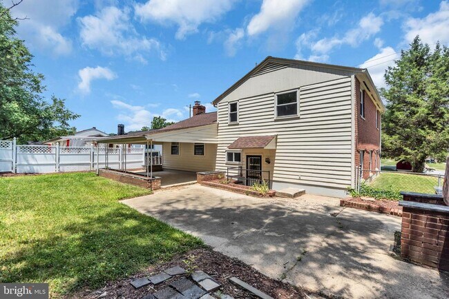 Building Photo - 7536 Abbington Dr