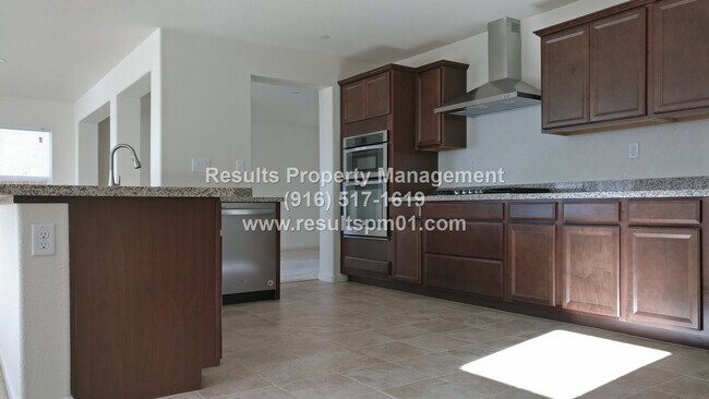 Building Photo - Lovely and Spacious 4 Bedroom Rocklin Home