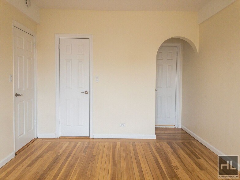 Building Photo - AMSTERDAM AVENUE