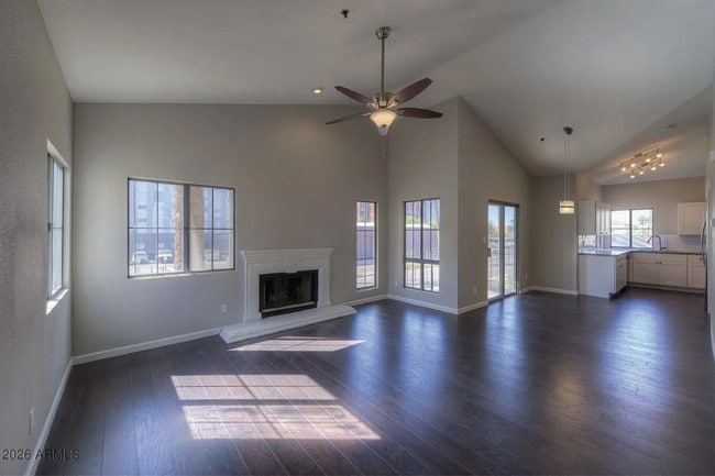 Building Photo - 100 E Fillmore St