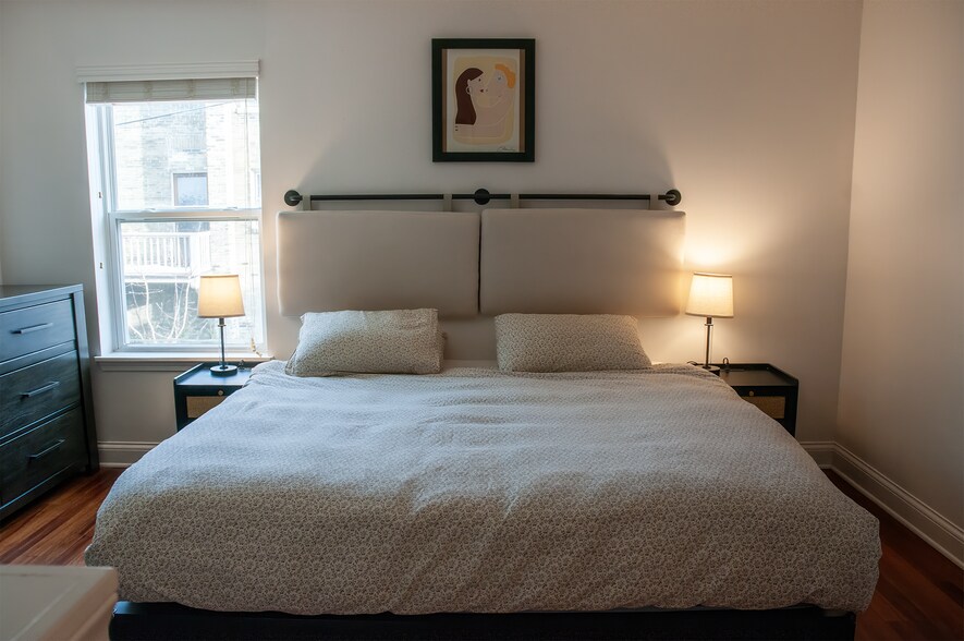 Building Photo - 1550 N Warren Ave