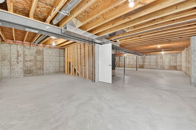 Building Photo - 5540 Autumn Trace Pkwy