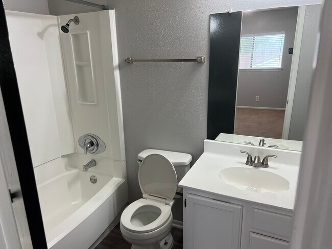 Building Photo - 9713 Village Briar