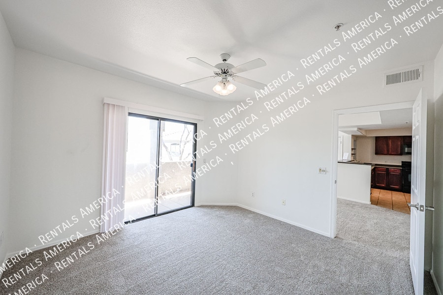 Building Photo - 15095 N Thompson Peak Pkwy