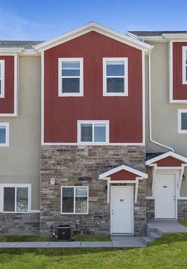 Primary Photo - 4142-4148 W Miner View Ln