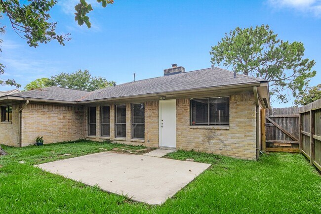 Building Photo - 11426 Sageperry Dr