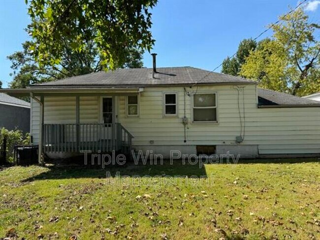 Building Photo - 7417 Pleaseway Dr