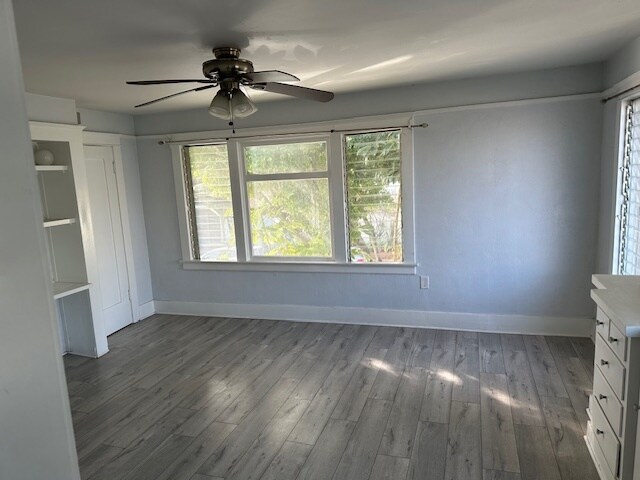 Building Photo - 3229 E 8th St