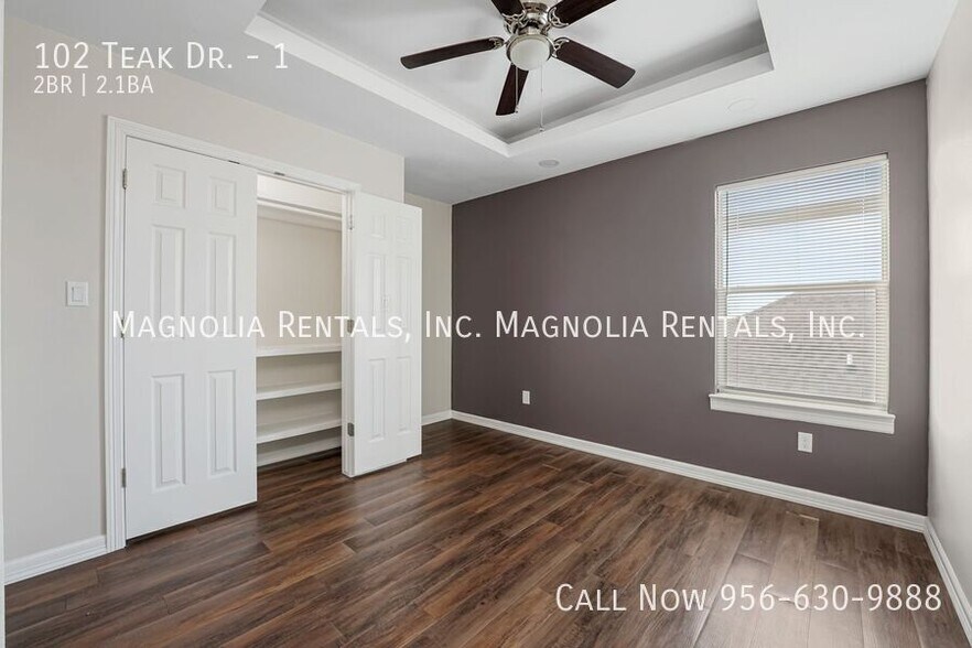 Building Photo - 102 Teak Dr