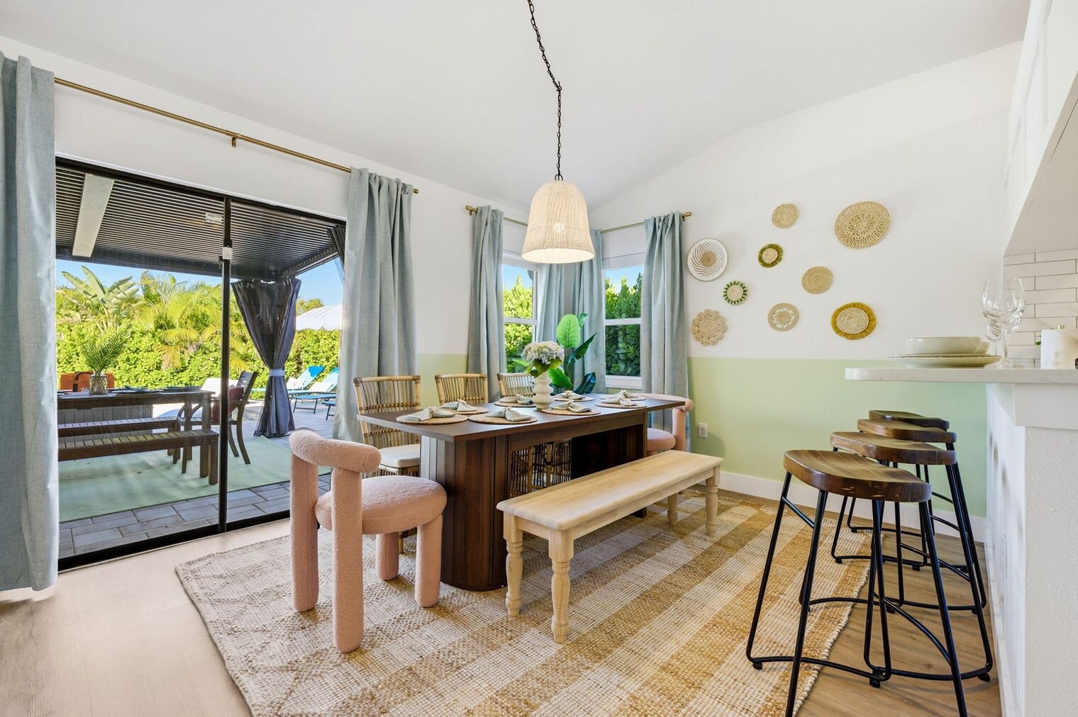 Building Photo - 6924 34th Ave W