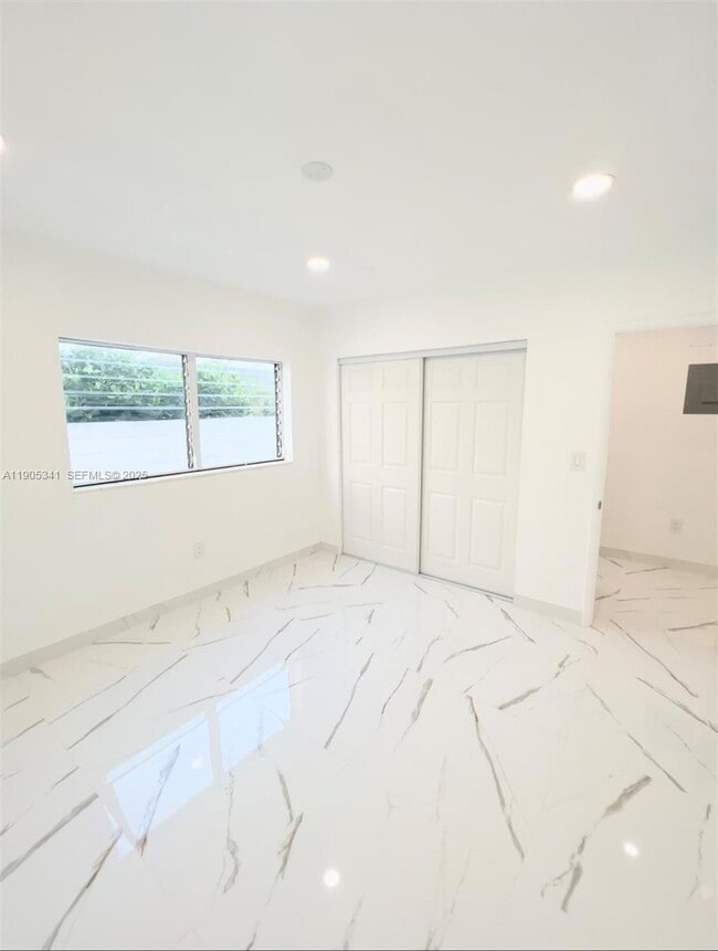 Building Photo - 7300 Byron Ave