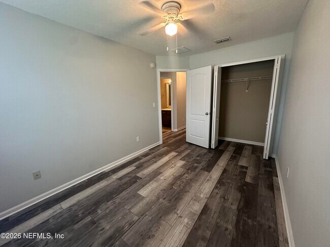 Building Photo - 494 Grampian Highlands Dr