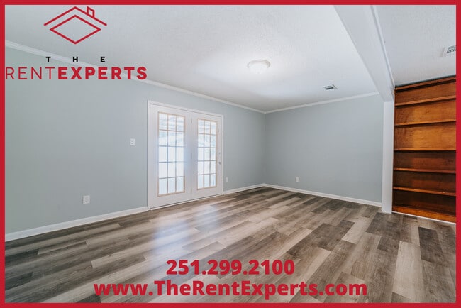 Building Photo - 3866 Hilton Dr