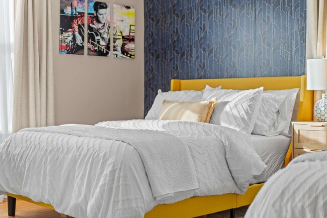 Building Photo - 30 N Auburndale St