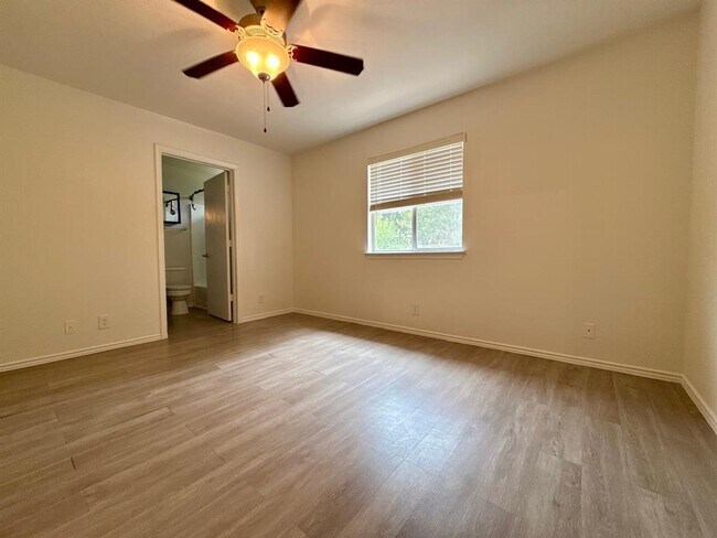 Building Photo - 15120 Arizona Oak Ln