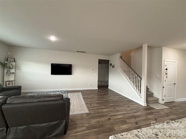 Building Photo - 1019 Clementine Rd