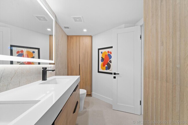 Building Photo - 1340 S Ocean Blvd