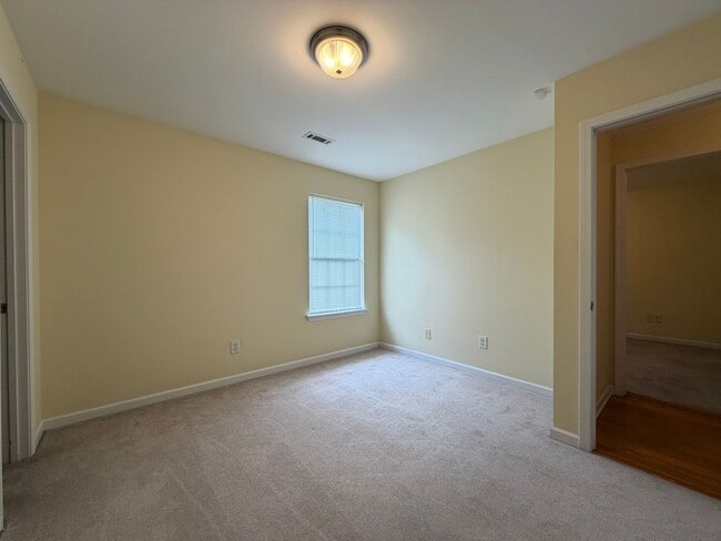 Building Photo - Brick 3/2 House in West Rome- $1,795