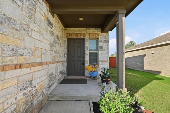 Building Photo - 294 Thornless Cir
