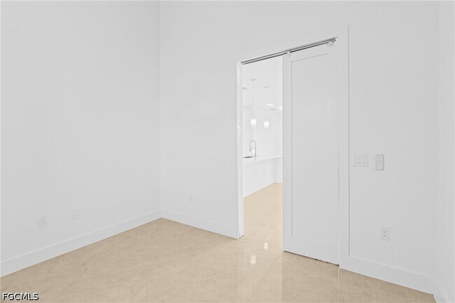Building Photo - 821 NW 37th Pl