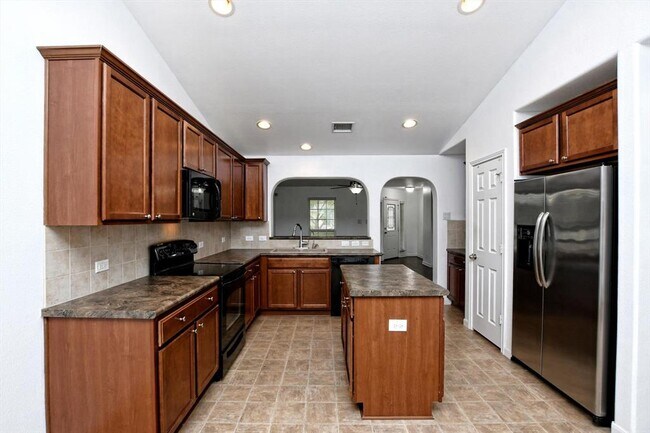 Building Photo - 1508 Rices Crossing Ln