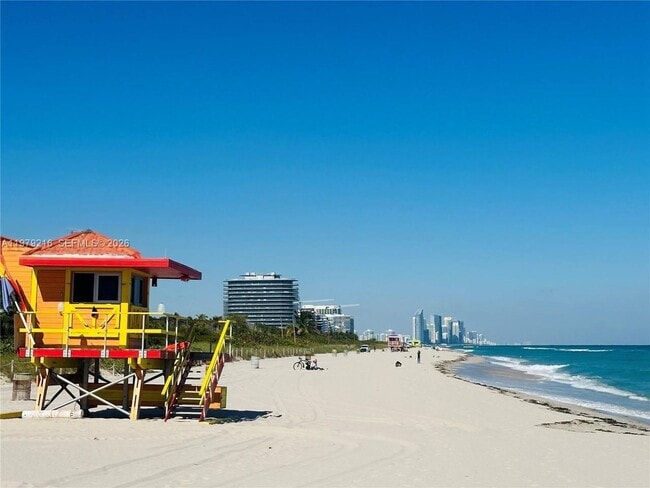 Building Photo - 7700 Collins Ave