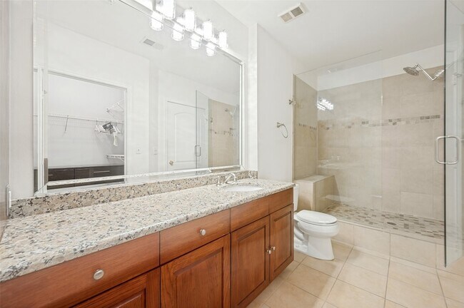 Building Photo - 3225 Turtle Creek Blvd