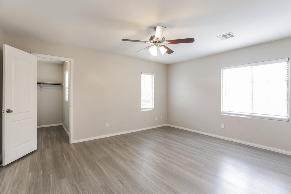 Building Photo - 10428 Yew Blossom Ave