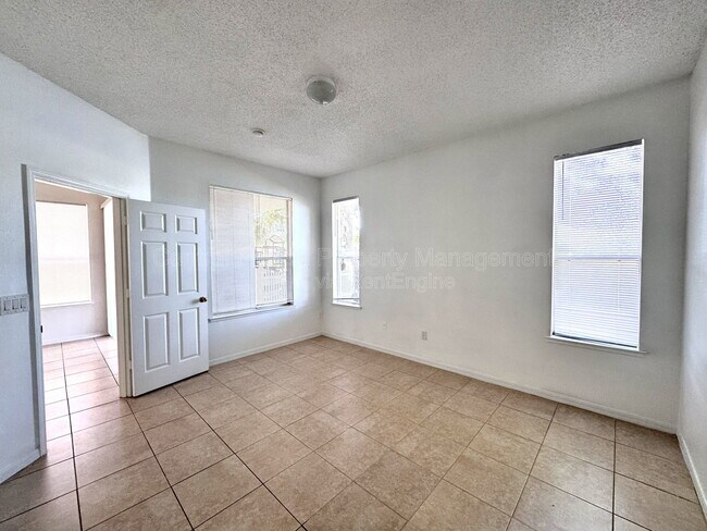 Building Photo - 14460 Huntcliff Park Way