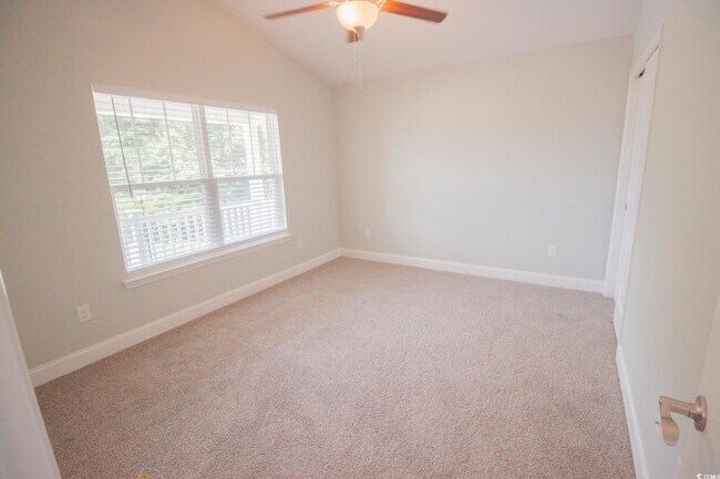 Building Photo - 410 Colin Claire Ct