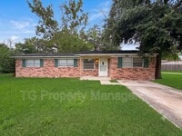Building Photo - 11032 Bluehill Dr