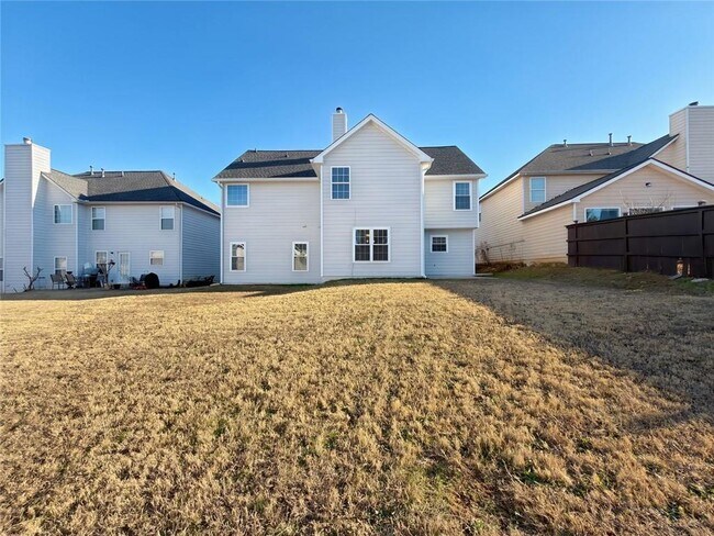 Building Photo - 2770 Austin Ridge Dr NE